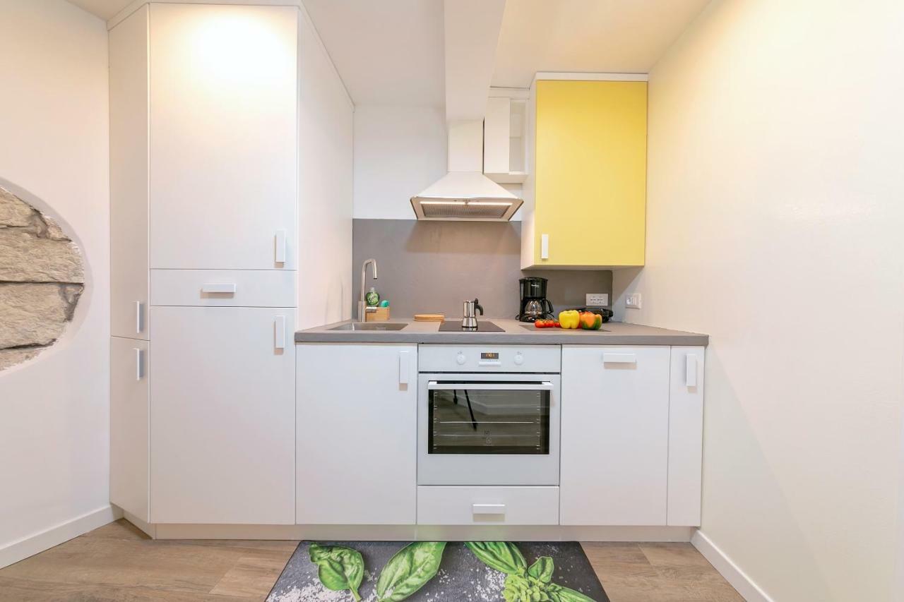Mariva Downtown Apartment With Free Parking 罗维尼 外观 照片